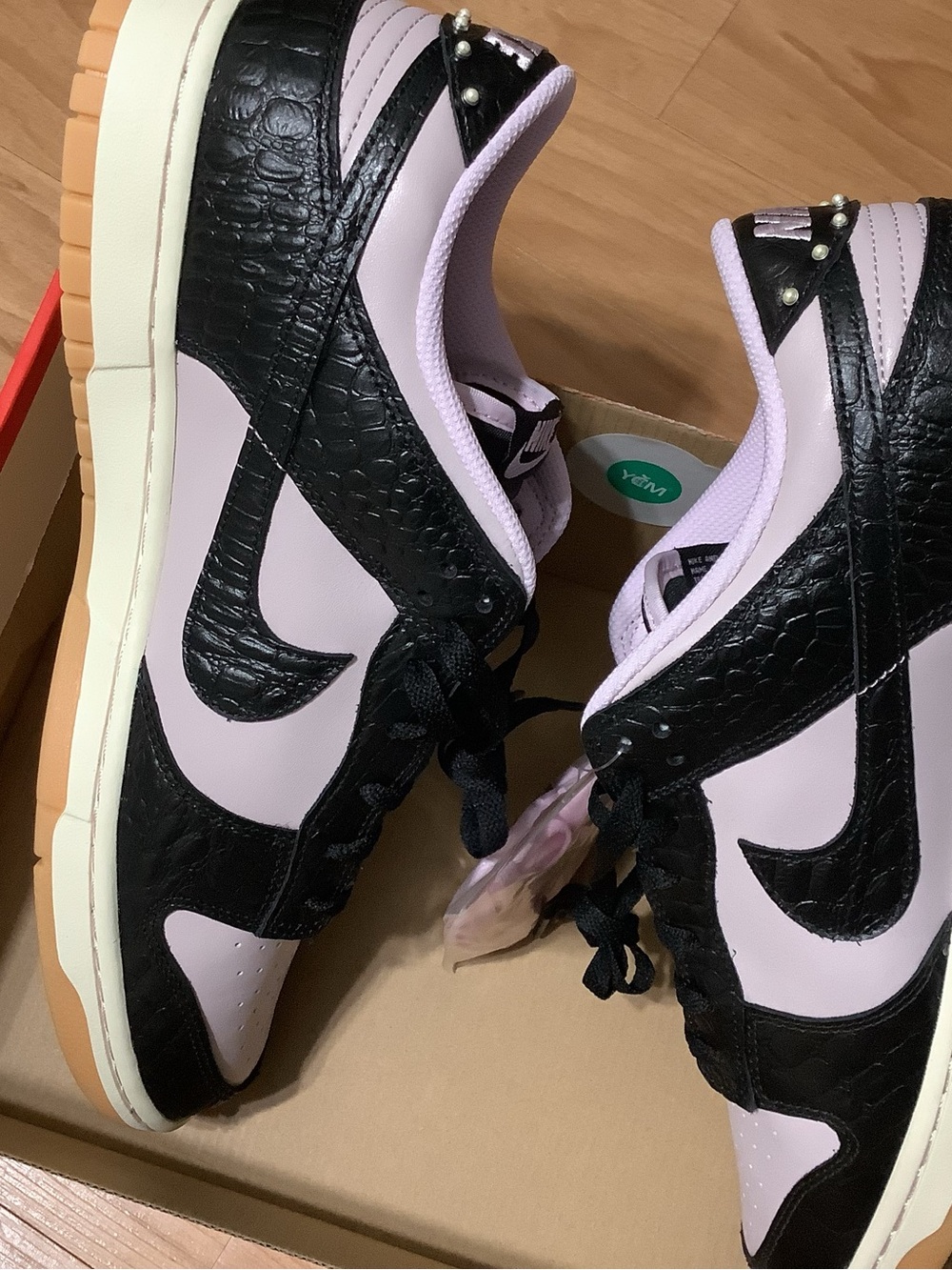 Nike dunk low retro Black and Lavender Low-Top Sneakers